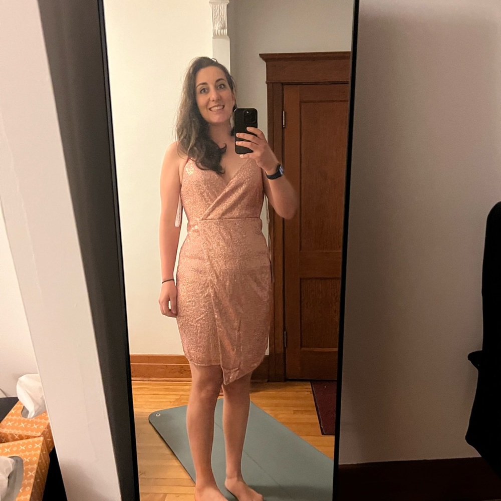V-Neck Sexy Trumpet/Mermaid Sequined Mini Dresses #263007